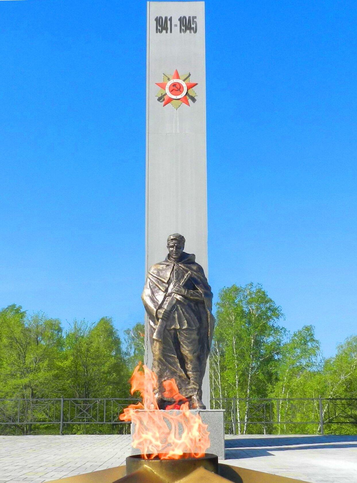 Памятник неизвестному солдату.jpg